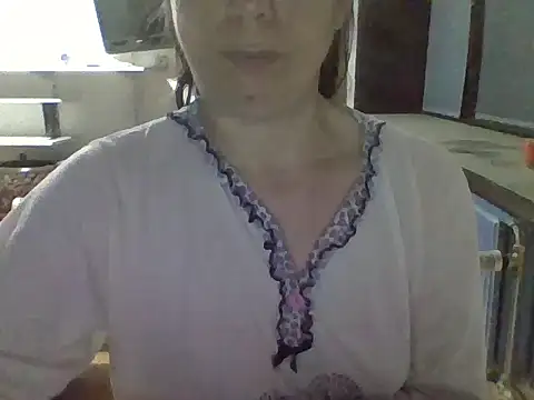 Snapshot of Moi_Lina chatting on 09.14.25 Moi Lina online show from 09.14.25