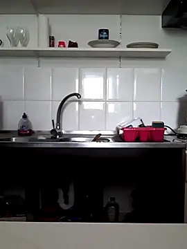 Snapshot of Moi_Lina chatting on 09.18.25 Moi Lina online show from 09.18.25