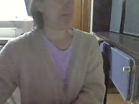 Snapshot of Moi_Lina chatting on 11.10.25 Moi Lina online show from 11.10.25