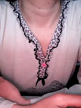 Snapshot of Moi_Lina chatting on 01.10.26 Moi Lina online show from 01.10.26