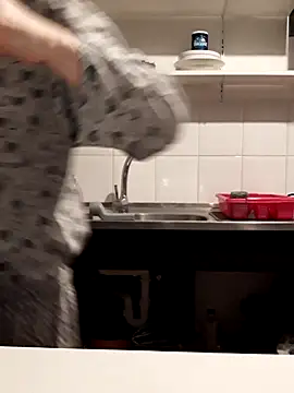 Snapshot of Moi_Lina chatting on 02.12.26 Moi Lina online show from 02.12.26