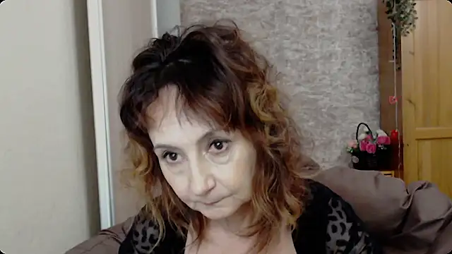 AnnieEltgant online show from 01.11.26