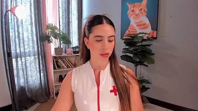 Snapshot of LiaPearce chatting on 07.17.26 LiaPearce online show from 07.17.26