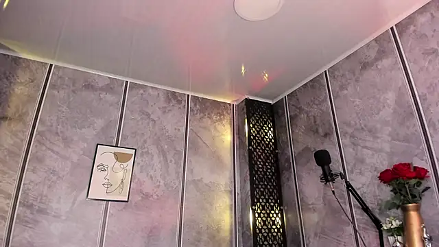 Amaraa Lewis online show from 02.12.25