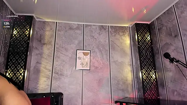 Amaraa Lewis online show from 02.28.25