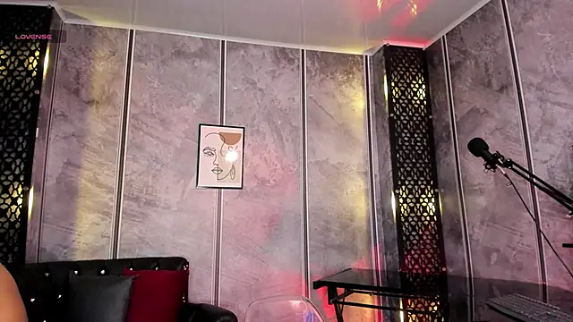 Amaraa Lewis online show from 03.05.25