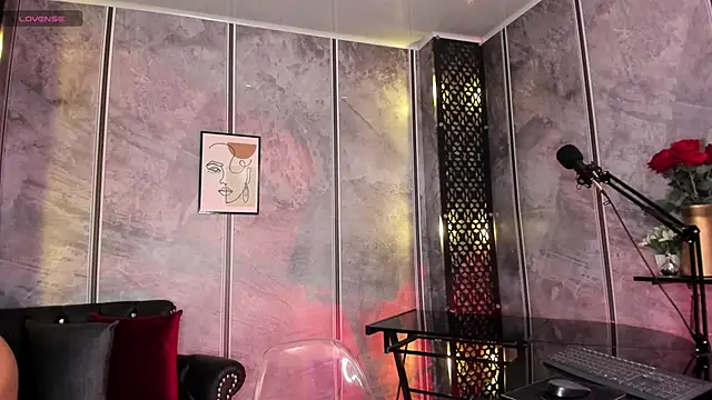 Amaraa Lewis online show from 03.06.25