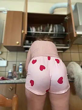 Snapshot of DaisyVibesss chatting on 02.27.25 DaisyVibesss online show from 02.27.25