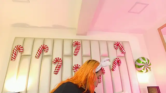 aandreaperez online show from 12.22.25