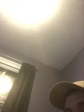 Hugetings online show from 12.28.24