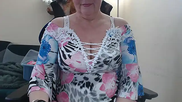 Snapshot of Diablica41 chatting on 02.23.26 Diablica41 online show from 02.23.26