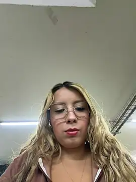 Snapshot of ValeriaHot69 chatting on 05.08.26 ValeriaHot69 online show from 05.08.26