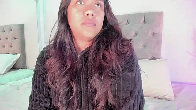 Snapshot of ale_cam chatting on 02.07.26 ale cam online show from 02.07.26