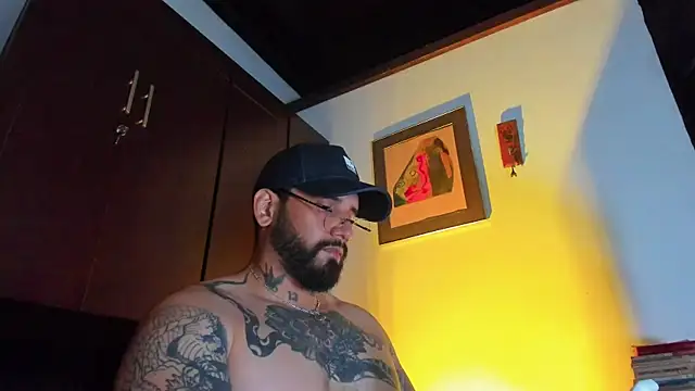 Snapshot of CamiloGray_ chatting on 06.04.26 CamiloGray online show from 06.04.26