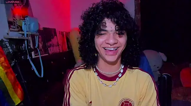 Snapshot of sweetvond_ chatting on 02.11.25 sweetvond  online show from 02.11.25