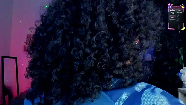 Snapshot of sweetvond_ chatting on 09.10.25 sweetvond  online show from 09.10.25