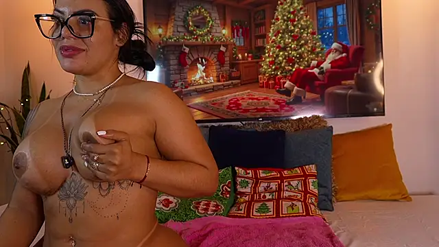 anyiled hot online show from 12.21.24