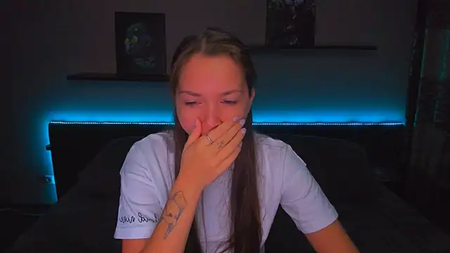 AlexaBarkley online show from 12.17.25