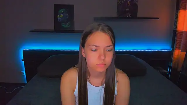 Snapshot of AlexaBarkley chatting on 05.18.26 AlexaBarkley online show from 05.18.26