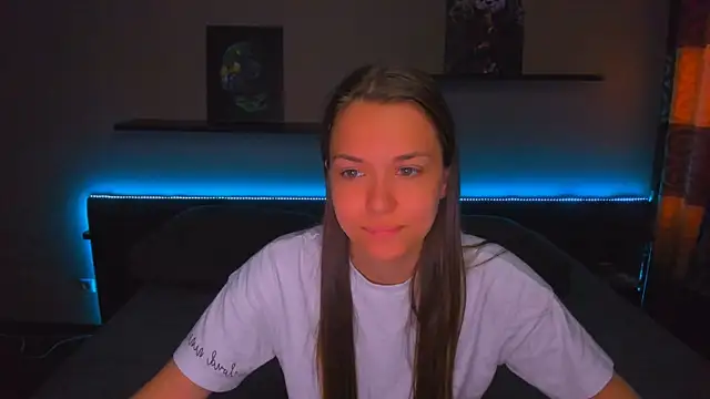Snapshot of AlexaBarkley chatting on 05.19.26 AlexaBarkley online show from 05.19.26