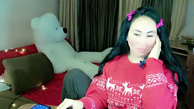 AsianQueens online show from 02.14.25