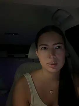 clairewntr online show from 11.11.25