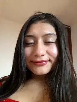 Snapshot of _Danna chatting on 12.21.24  Danna online show from 12.21.24