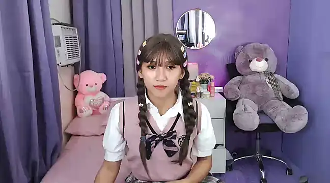 urlovelyfreya online show from 02.17.25