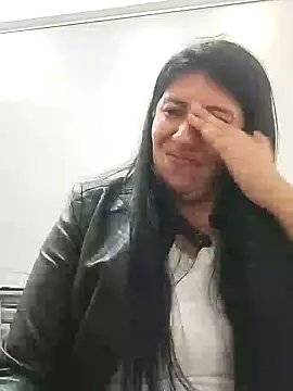 aisha latina online show from 01.21.25