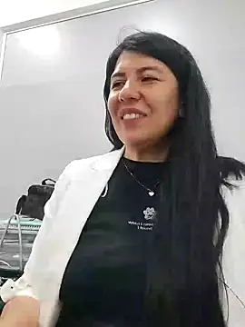 aisha latina online show from 01.31.25