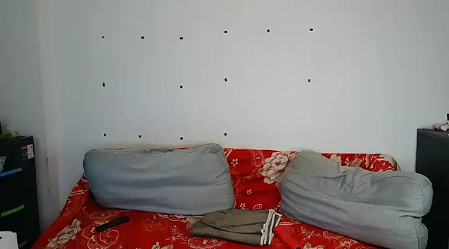 Snapshot of thai_pussy_yummy chatting on 02.05.25 thai pussy yummy online show from 02.05.25