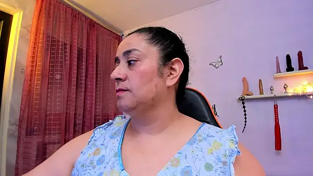 Snapshot of agathaxxx-69 chatting on 03.29.26 agathaxxx-69 online show from 03.29.26