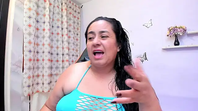 Snapshot of agathaxxx-69 chatting on 04.07.26 agathaxxx-69 online show from 04.07.26