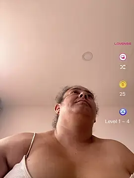 Snapshot of agathaxxx-69 chatting on 07.28.26 agathaxxx-69 online show from 07.28.26