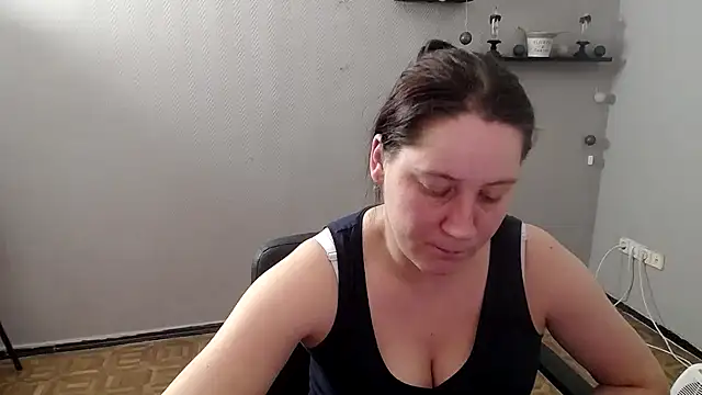 JosieJun  online show from 03.16.25