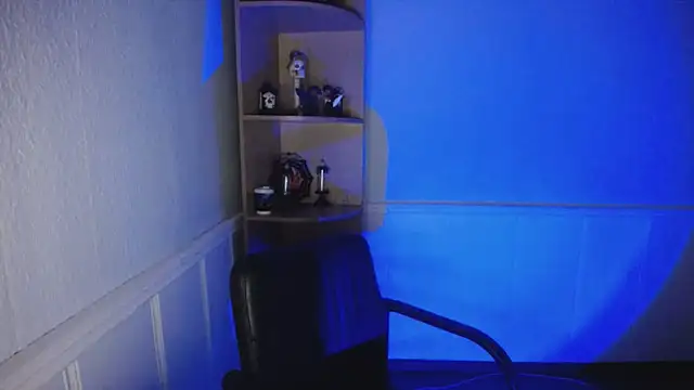 JosieJun  online show from 10.28.25