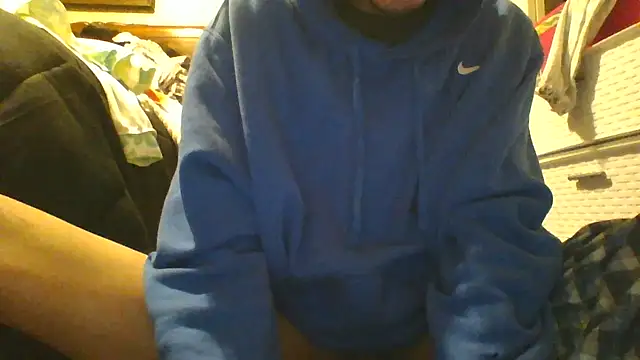 Snapshot of hottboyy45 chatting on 10.30.25 hottboyy45 online show from 10.30.25