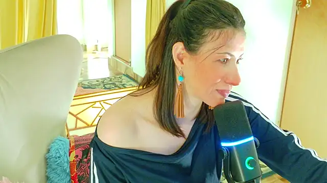 magali 19 online show from 04.17.26