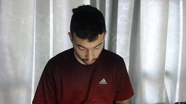 Armando 2002 online show from 02.21.25