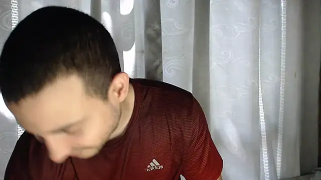 Armando 2002 online show from 10.29.25