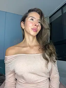 Snapshot of RouseColins chatting on 12.18.24 RouseColins online show from 12.18.24