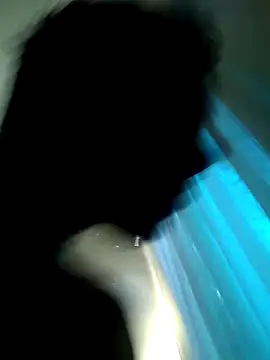 Snapshot of eu_poseison chatting on 03.21.25 eu poseison online show from 03.21.25