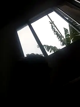 Snapshot of eu_poseison chatting on 10.15.25 eu poseison online show from 10.15.25