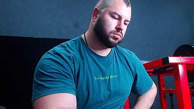 Snapshot of muscularjohnforuX chatting on 05.05.26 muscularjohnforuX online show from 05.05.26