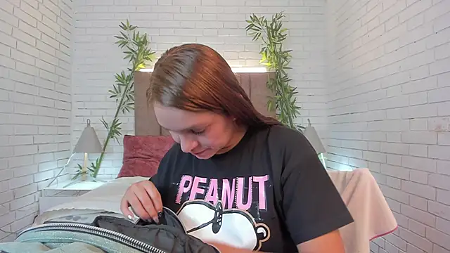 miataylorr1 online show from 01.13.25