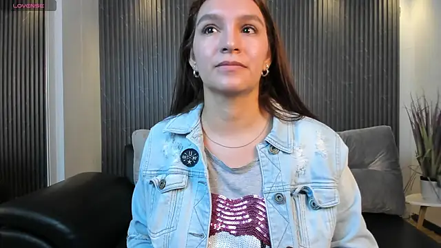 miataylorr1 online show from 03.13.25