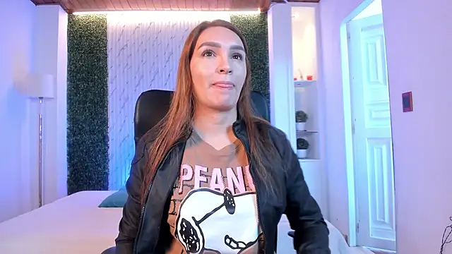 miataylorr1 online show from 10.09.25