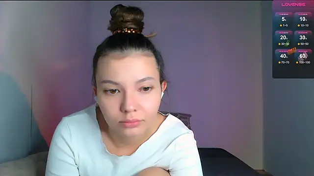 Snapshot of bbycolada chatting on 10.12.25 bbycolada online show from 10.12.25