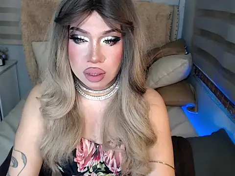 RebecaNextToYou online show from 12.01.25