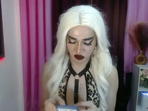 urcumgirl kendall online show from 09.28.25